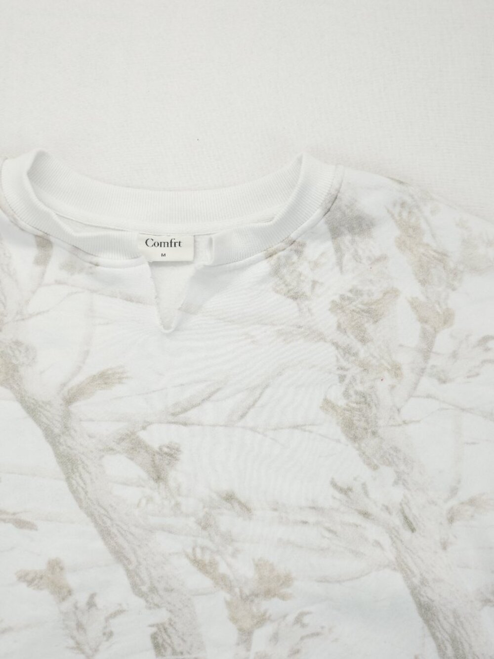 Comfit White & Beige Printed Crewneck Sweatshirt